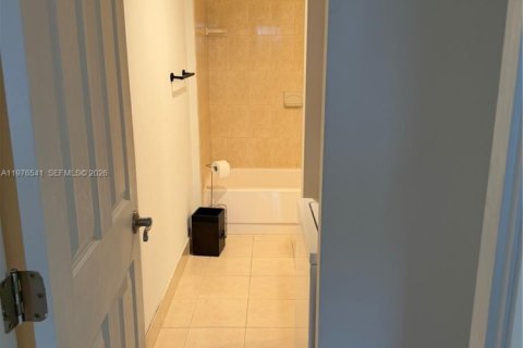 Copropriété à vendre à Lauderhill, Floride: 2 chambres, 90.3 m2 № 2040970 - photo 21