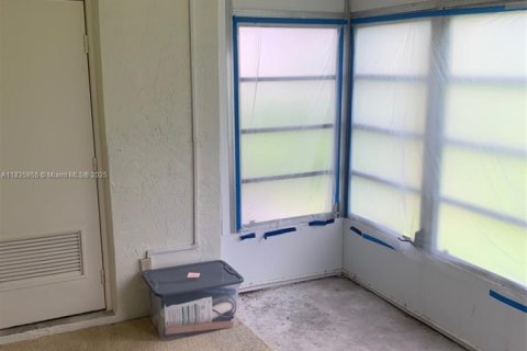 Condo in Plantation, Florida, 2 bedrooms  № 1828702 - photo 16