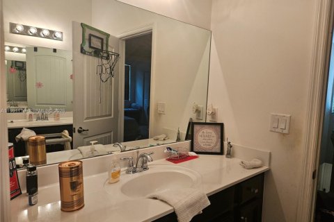 House in Homestead, Florida 5 bedrooms, 237.46 sq.m. № 2058453 - photo 21