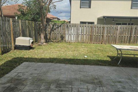House in Homestead, Florida 5 bedrooms, 237.46 sq.m. № 2058453 - photo 24