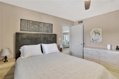 Condo in Pompano Beach, Florida, 1 bedroom № 2146137 - photo 10