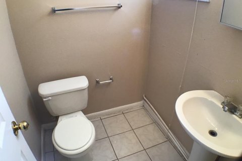 Commercial property in Kissimmee, Florida 6 bedrooms, 300.26 sq.m. № 1724411 - photo 29