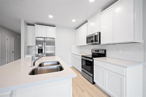 Touwnhouse à louer à Orlando, Floride: 3 chambres, 145.76 m2 № 1831335 - photo 11