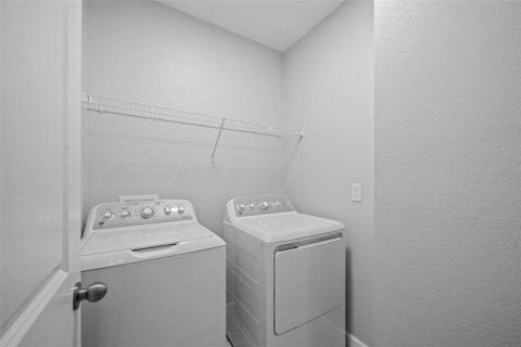 Touwnhouse à louer à Orlando, Floride: 3 chambres, 145.76 m2 № 1831335 - photo 18