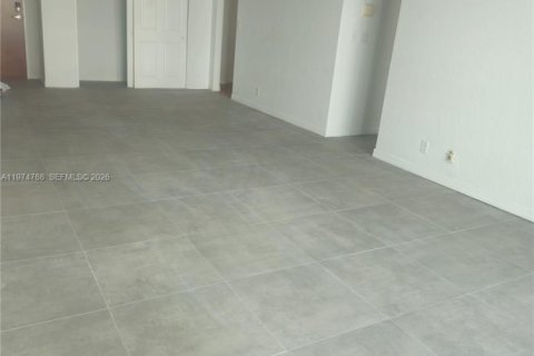 Кондоминиум с 1 спальней в Холливуд, Флорида № 2036094