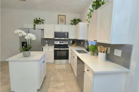 Touwnhouse à louer à Largo, Floride: 2 chambres, 125.42 m2 № 2418975 - photo 11
