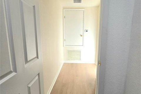 Touwnhouse à louer à Largo, Floride: 2 chambres, 125.42 m2 № 2418975 - photo 16