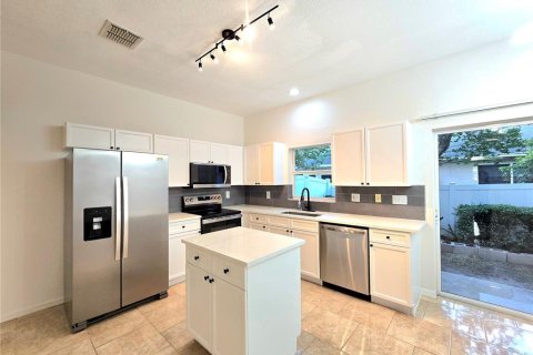 Touwnhouse à louer à Largo, Floride: 2 chambres, 125.42 m2 № 2418975 - photo 12