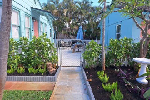 Propiedad comercial en alquiler en Lake Worth, Florida, 1 dormitorio, 42.92 m2 № 1151448 - foto 1