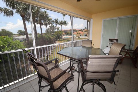 Copropriété à louer à Punta Gorda, Floride: 3 chambres, 164.25 m2 № 1760078 - photo 17
