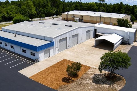Commercial property in Hudson, Florida 1254.18 sq.m. № 2258988