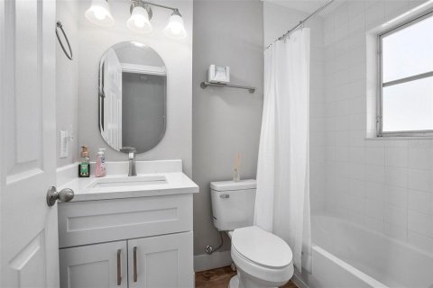 Casa en venta en Deltona, Florida, 2 dormitorios, 114.27 m2 № 1751776 - foto 12