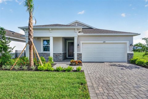 House in Parrish, Florida 4 bedrooms, 186.27 sq.m. № 2294795