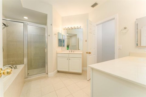 Adosado en venta en Tampa, Florida, 3 dormitorios, 208.57 m2 № 1774893 - foto 26
