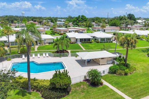 Copropriété à vendre à Bradenton, Floride: 2 chambres, 139.82 m2 № 1843657 - photo 3