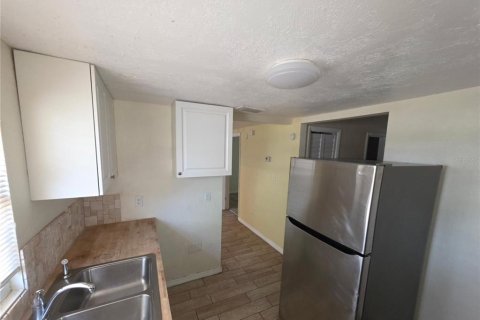 Casa en venta en Tampa, Florida, 2 dormitorios, 78.04 m2 № 1687989 - foto 11