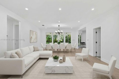 House in Pinecrest, Florida 3 bedrooms, 159.61 sq.m. № 1987703 - photo 4