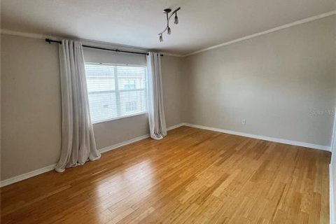 Adosado en alquiler en Saint Petersburg, Florida, 2 dormitorios, 178.19 m2 № 2236558 - foto 12