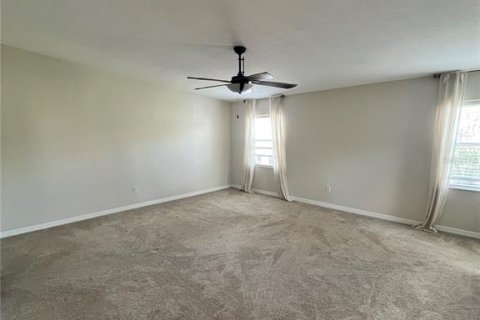 Adosado en alquiler en Saint Petersburg, Florida, 2 dormitorios, 178.19 m2 № 2236558 - foto 8