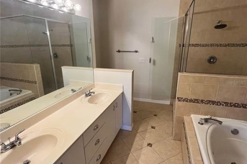 Adosado en alquiler en Saint Petersburg, Florida, 2 dormitorios, 178.19 m2 № 2236558 - foto 10