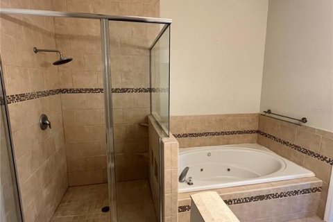 Adosado en alquiler en Saint Petersburg, Florida, 2 dormitorios, 178.19 m2 № 2236558 - foto 11