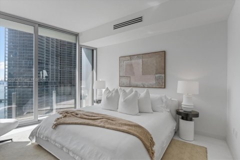 Condo in Miami, Florida, 2 bedrooms  № 1738467 - photo 12