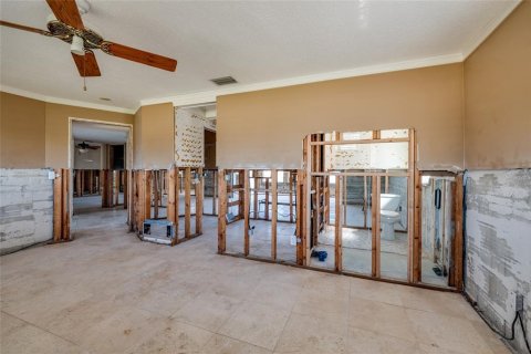 House in North Redington Beach, Florida 3 bedrooms, 206.61 sq.m. № 1791692 - photo 22