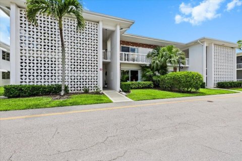 Condo in South Palm Beach, Florida, 1 bedroom № 2262246