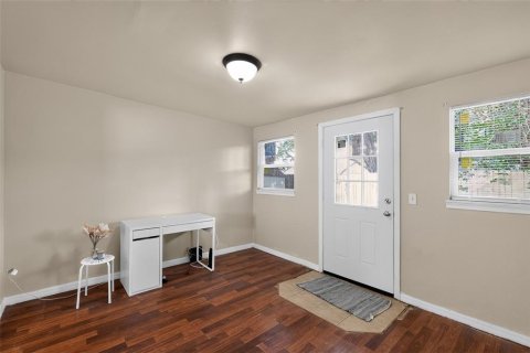 House in Apopka, Florida 3 bedrooms, 114.08 sq.m. № 2210405 - photo 7