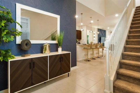 House in Davenport, Florida 7 bedrooms, 300.45 sq.m. № 1525268 - photo 7
