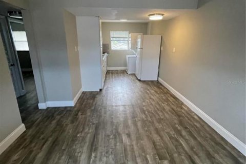 Apartamento en alquiler en Oviedo, Florida, 2 dormitorios, 64.66 m2 № 1913065 - foto 3