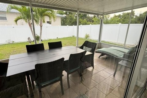 Villa ou maison à vendre à Venice, Floride: 3 chambres, 147.16 m2 № 1816840 - photo 12