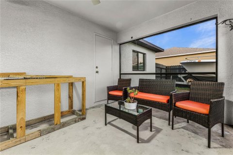 Villa ou maison à vendre à Cape Coral, Floride: 4 chambres, 152.55 m2 № 2000164 - photo 18