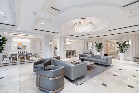 Condo in Miami, Florida, 2 bedrooms № 1988262 - photo 17