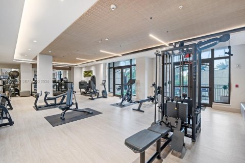 Condo in Miami, Florida, 2 bedrooms № 1988262 - photo 18