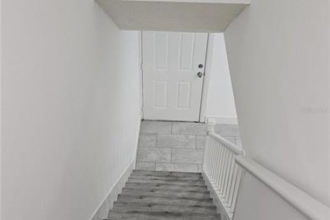Condo in Winter Haven, Florida, 2 bedrooms  № 2236609 - photo 16