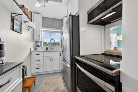 Condominio en venta en Saint Petersburg, Florida, 1 dormitorio, 54.35 m2 № 2109699 - foto 7