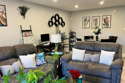 Condo in Pompano Beach, Florida, 2 bedrooms  № 2082116 - photo 14