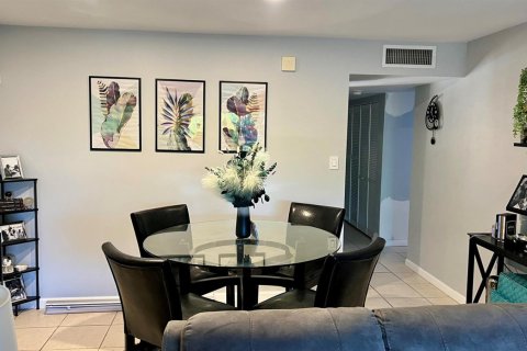 Condo in Pompano Beach, Florida, 2 bedrooms  № 2082116 - photo 23
