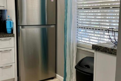 Condo in Pompano Beach, Florida, 2 bedrooms  № 2082116 - photo 4