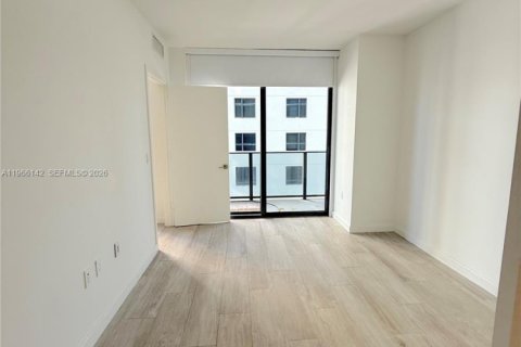 Снять в аренду кондоминиум в Майами, Флорида 1 спальня, 63.55м2, № 2028948 - фото 12