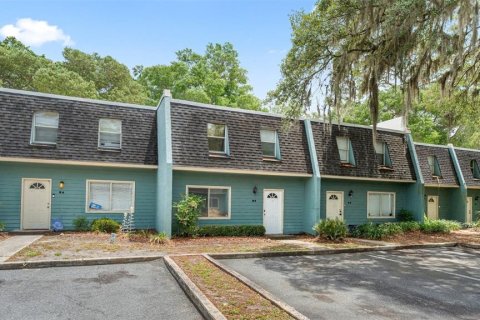 Condo à Gainesville, Floride, 4 chambres № 2208200