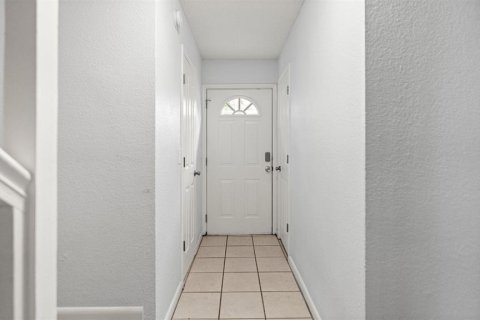 Copropriété à vendre à Gainesville, Floride: 4 chambres, 152.17 m2 № 2208200 - photo 3