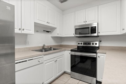 Copropriété à vendre à Gainesville, Floride: 4 chambres, 152.17 m2 № 2208200 - photo 10