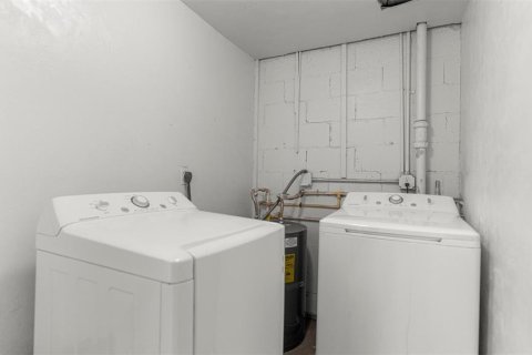 Copropriété à vendre à Gainesville, Floride: 4 chambres, 152.17 m2 № 2208200 - photo 30