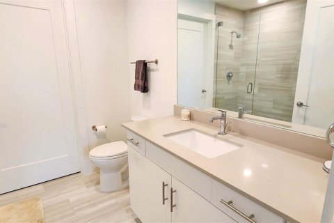 Condo in Sarasota, Florida, 2 bedrooms  № 571516 - photo 16