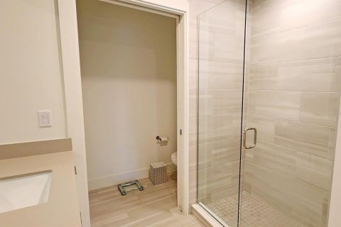 Condo in Sarasota, Florida, 2 bedrooms  № 571516 - photo 23