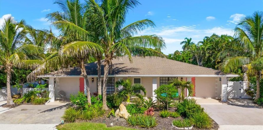 Villa ou maison à Holmes Beach, Floride 4 chambres, 182.09 m2 № 2409000