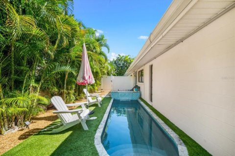 Villa ou maison à vendre à Holmes Beach, Floride: 4 chambres, 182.09 m2 № 2409000 - photo 5