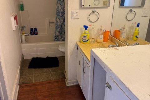Condo in Lauderhill, Florida, 1 bedroom № 2184671 - photo 5
